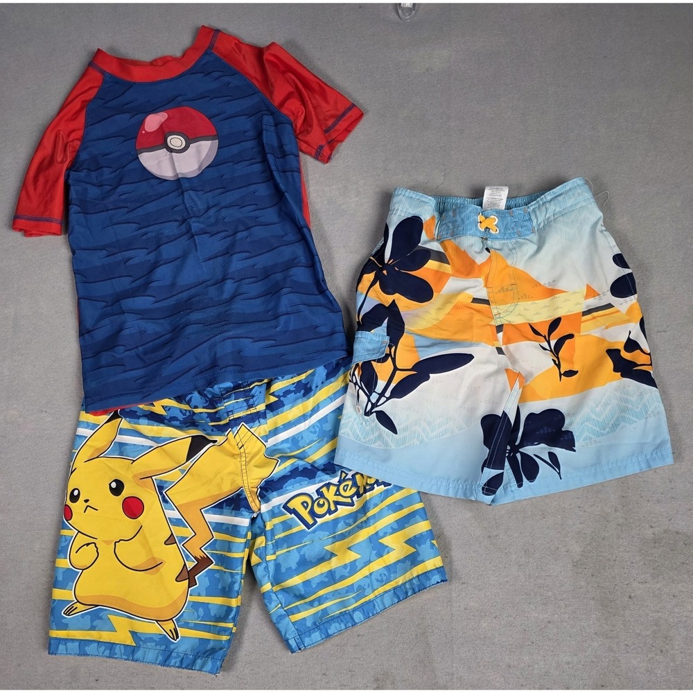 Lot of Swimwear - 2‎ Trunks and 1 Rash Guard - Boys - Size Medium (8)